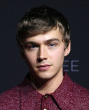 Miles Heizer