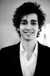 Robert Sheehan