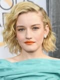 Julia Garner