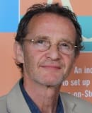 Anton Lesser