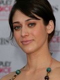 Lizzy Caplan