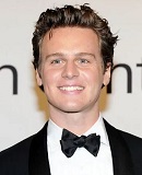 Jonathan_Groff