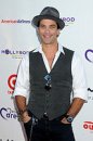 Johnathon Schaech